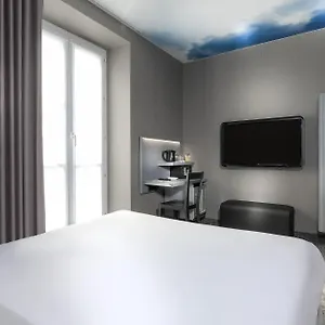 https://libertel-montmartre-opera.fr-paris.fr