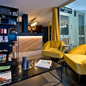 https://hotel-athenee.fr-provencehotel.com